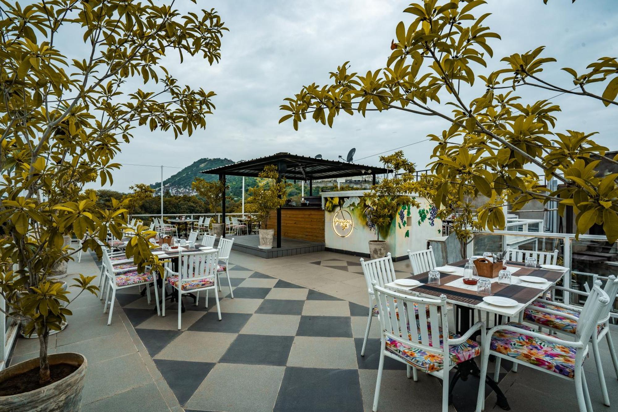 Tripli Hotels Shiv Villas Udaipur Eksteriør bilde