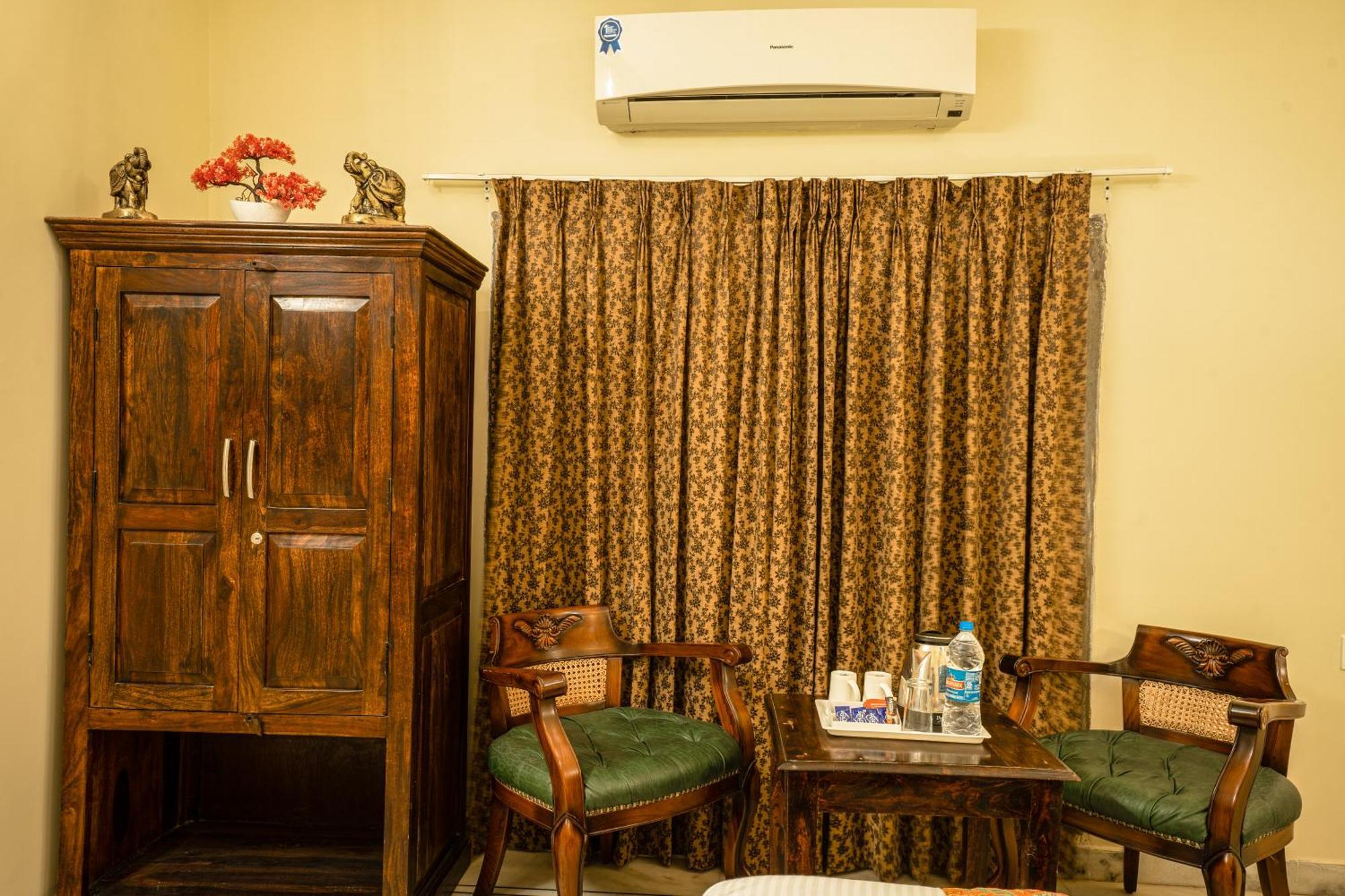 Tripli Hotels Shiv Villas Udaipur Eksteriør bilde