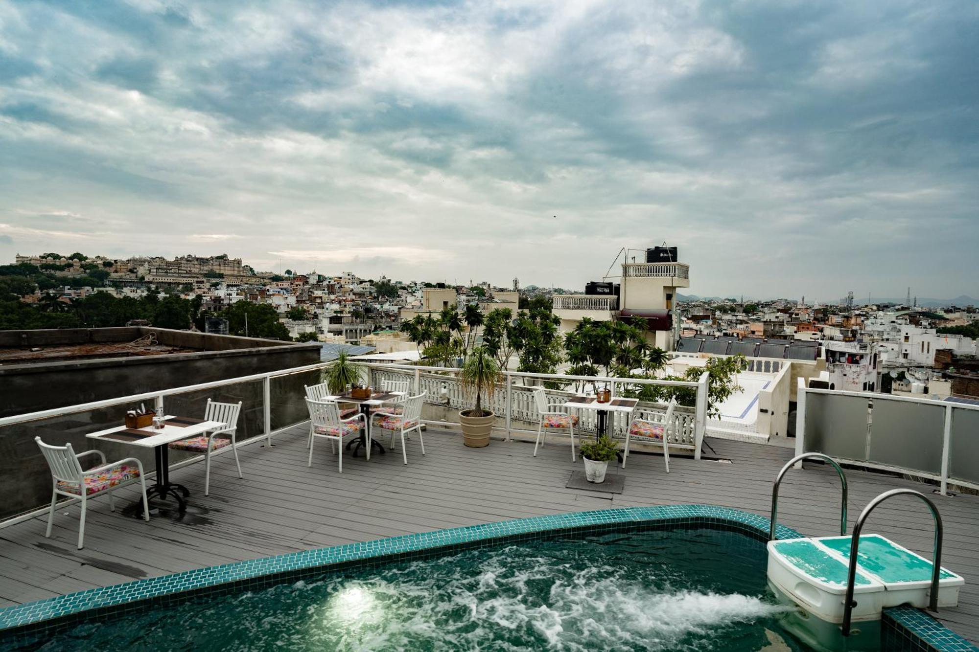 Tripli Hotels Shiv Villas Udaipur Eksteriør bilde