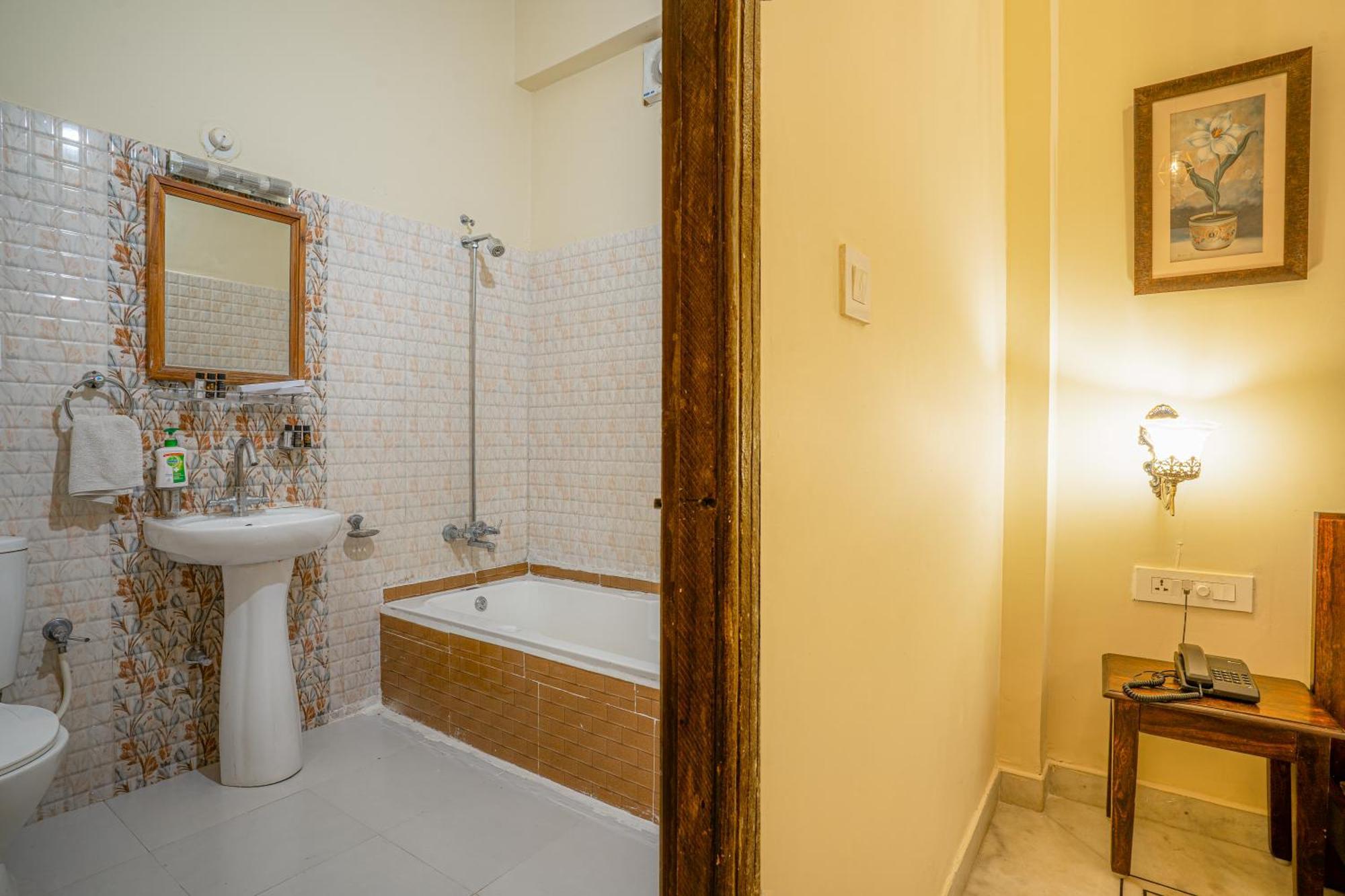 Tripli Hotels Shiv Villas Udaipur Eksteriør bilde